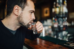 Alkohol fördern Labilität zu Zeiten von Covid-19